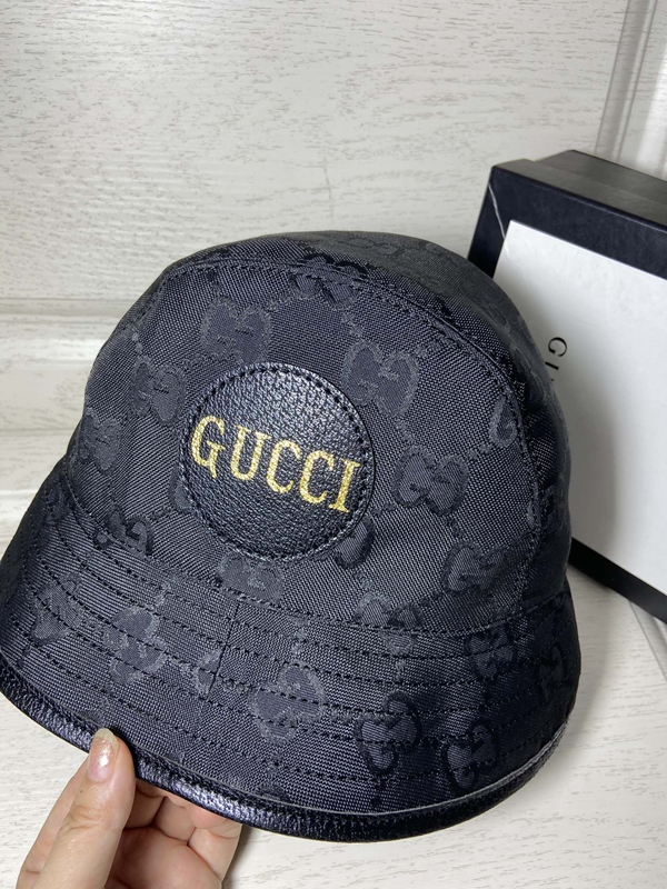 ブランド帽子背面デザイン